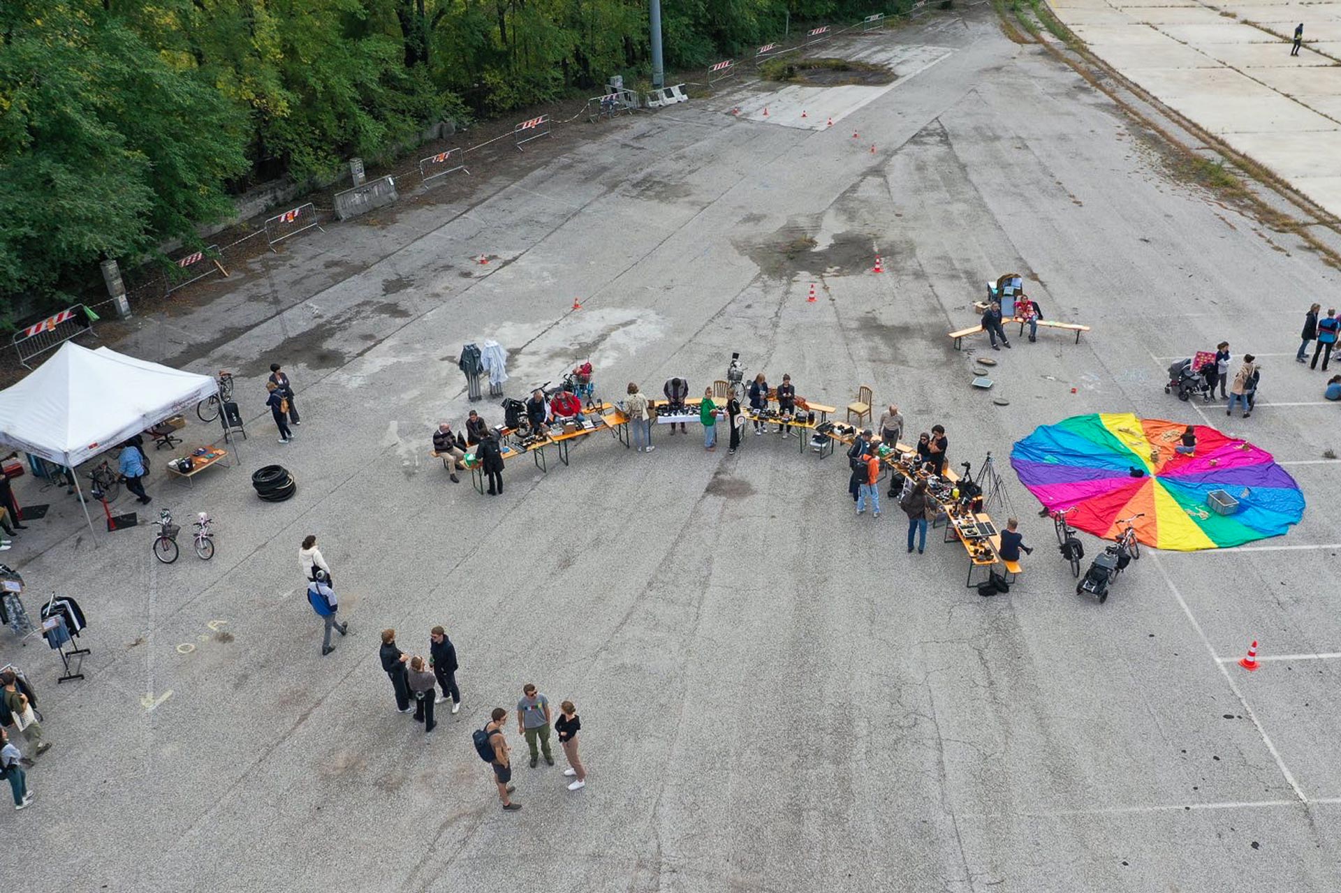 aerial view of flea market at A place to B(z) – The Art of Public Space